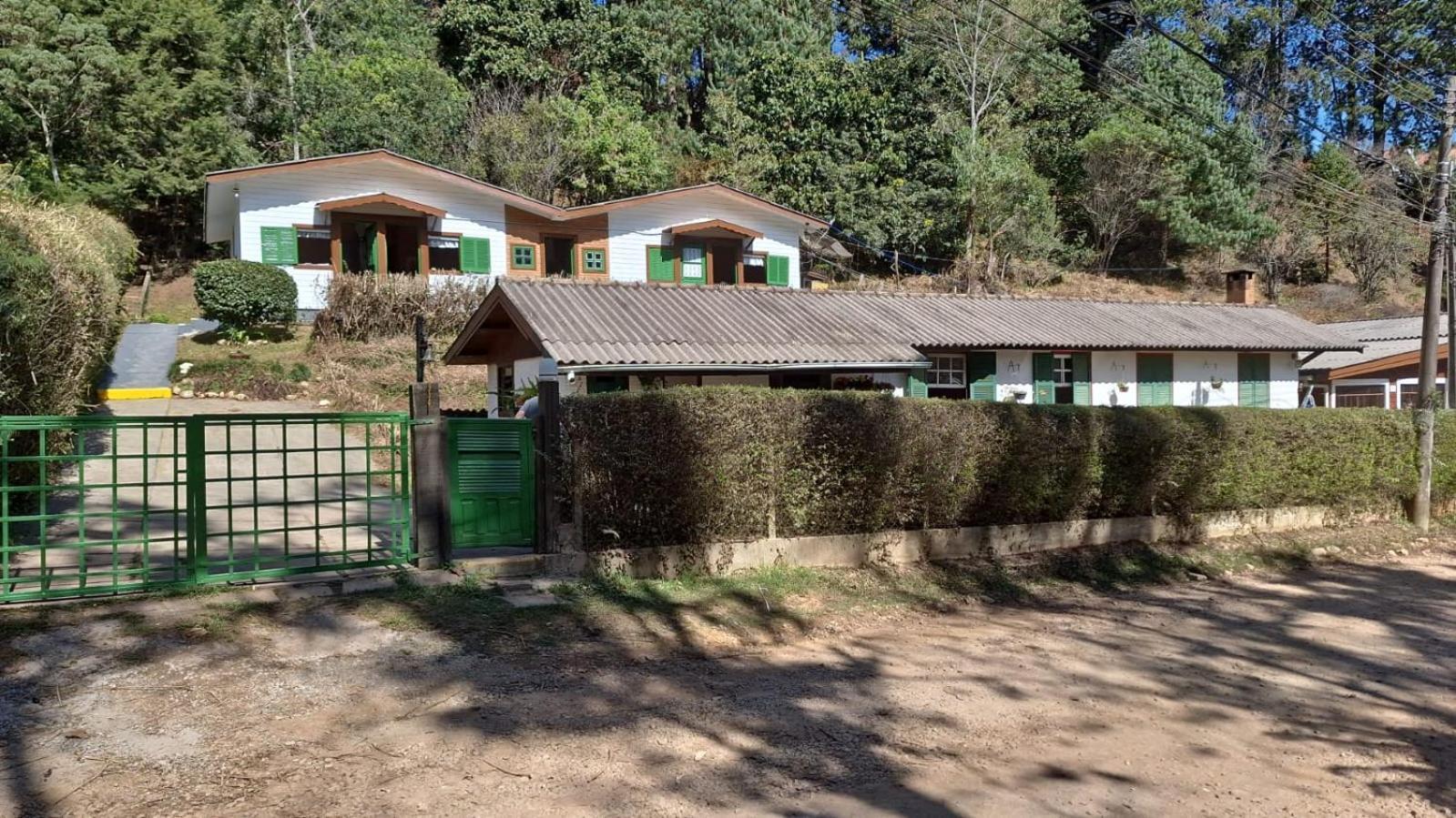 Florada Na Serra - Apto 4 * Campos do Jordão